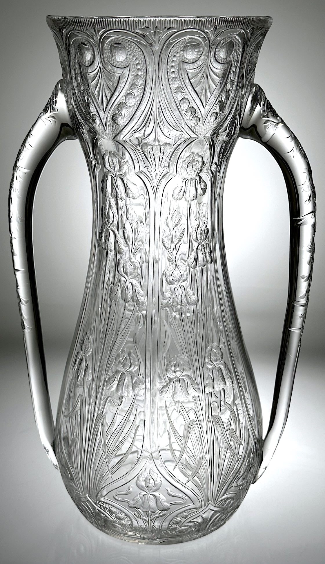 Stevens & Williams Cut Glass Large Handled Vase Sgnd W Kny: This large handled vase has rock crystal cutting. It is a beautiful example of the workmanship from the Stevens & Williams Company. It is signed by one of their master engravers, W. Kny. This vase has