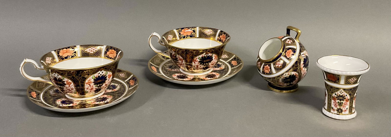 ROYAL CROWN DERBY PORCELAIN GROUP (1 of 5)