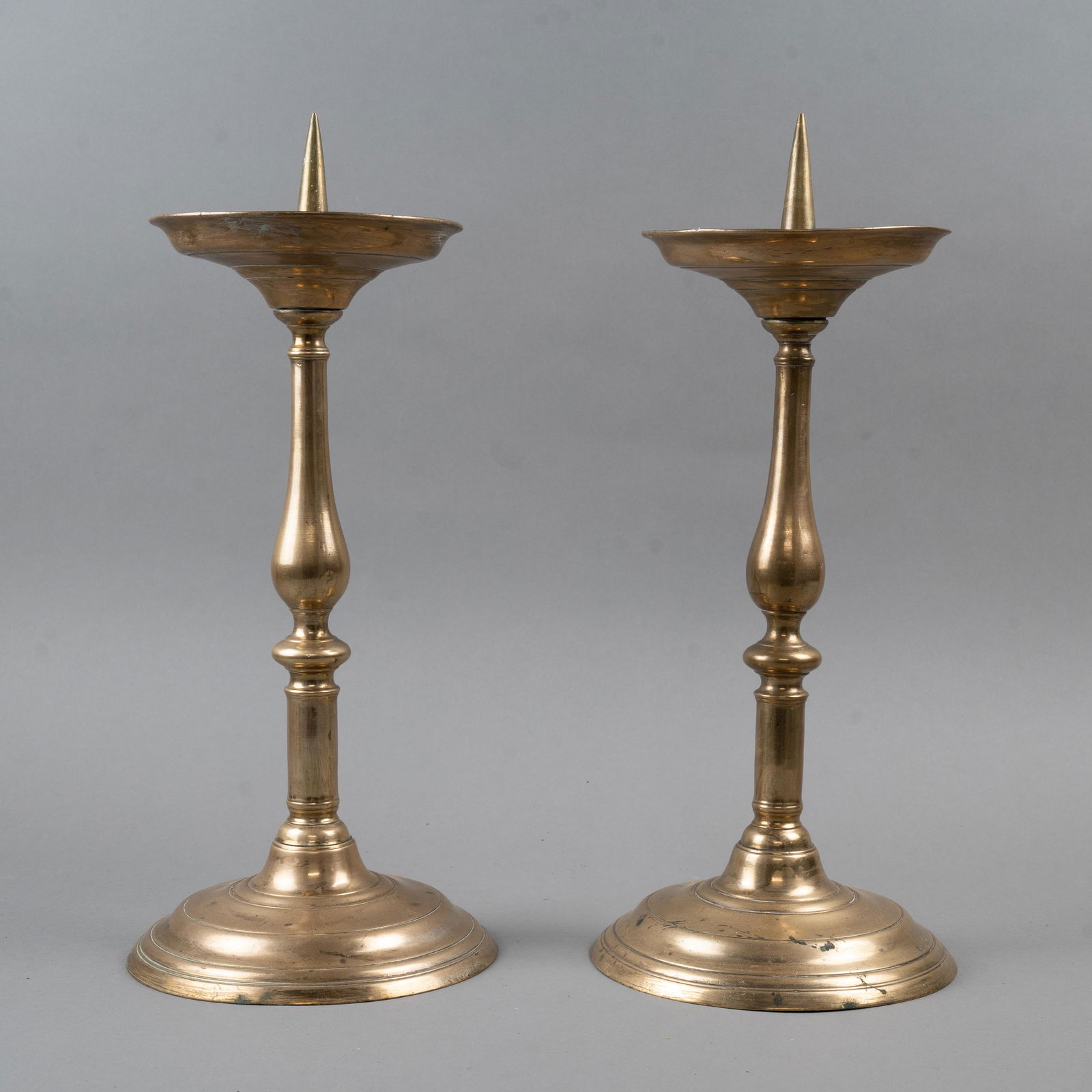 18TH CENTURY BRASS PRICKET CANDLESTICKS (1 of 4)