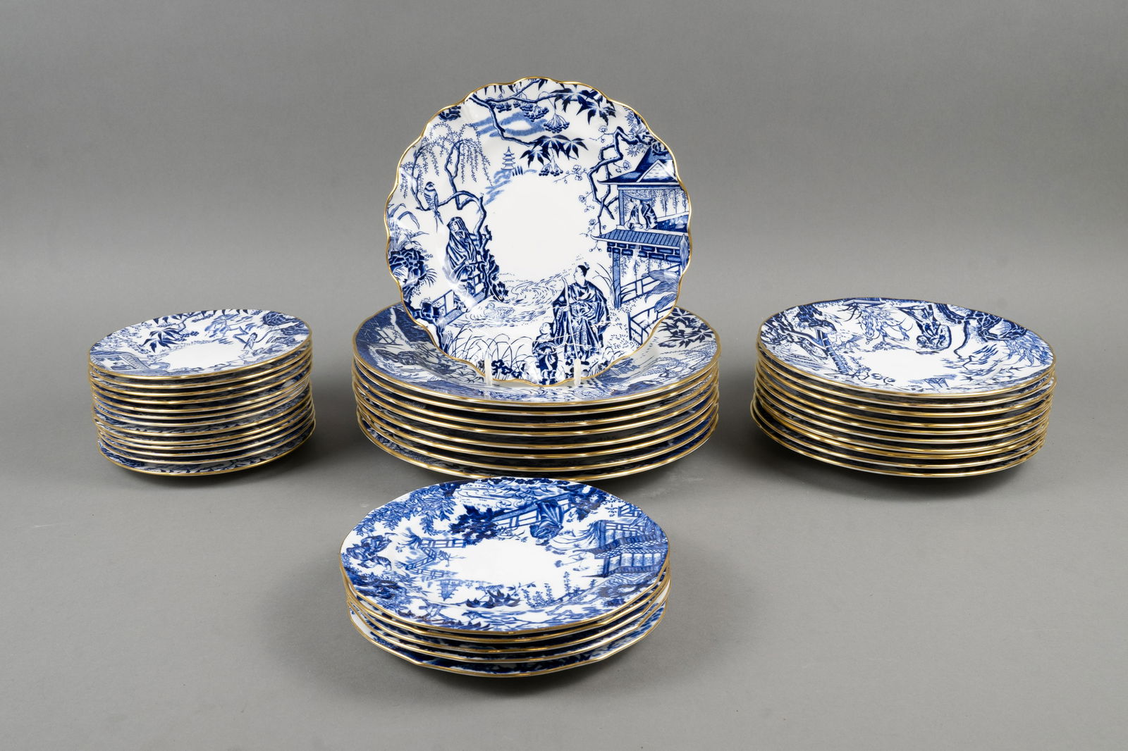 ROYAL CROWN DERBY MIKADO DINNERWARE (1 of 6)