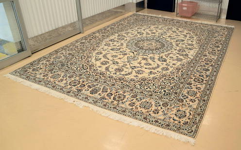 PERSIAN ROOM SIZE NAIN RUG: Iran, vintage circa 1970s. Fine wool on cotton hand-knotted rug in good condition. 9 '9" x 13' 6".