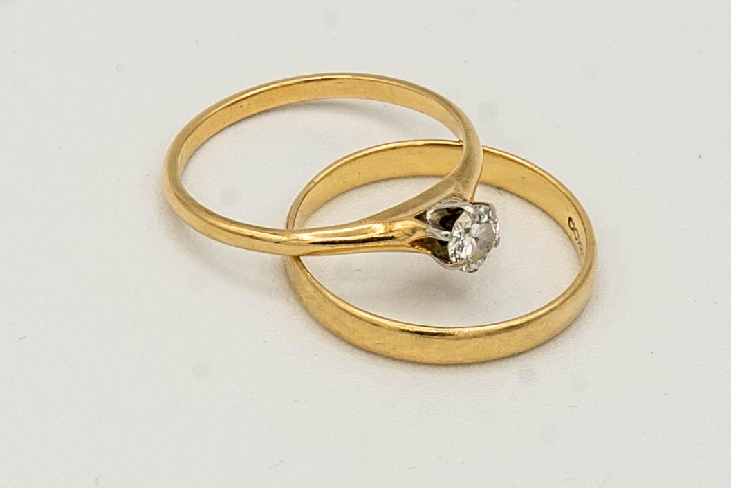 18K GOLD DIAMOND SOLITAIRE AND BAND (1 of 3)