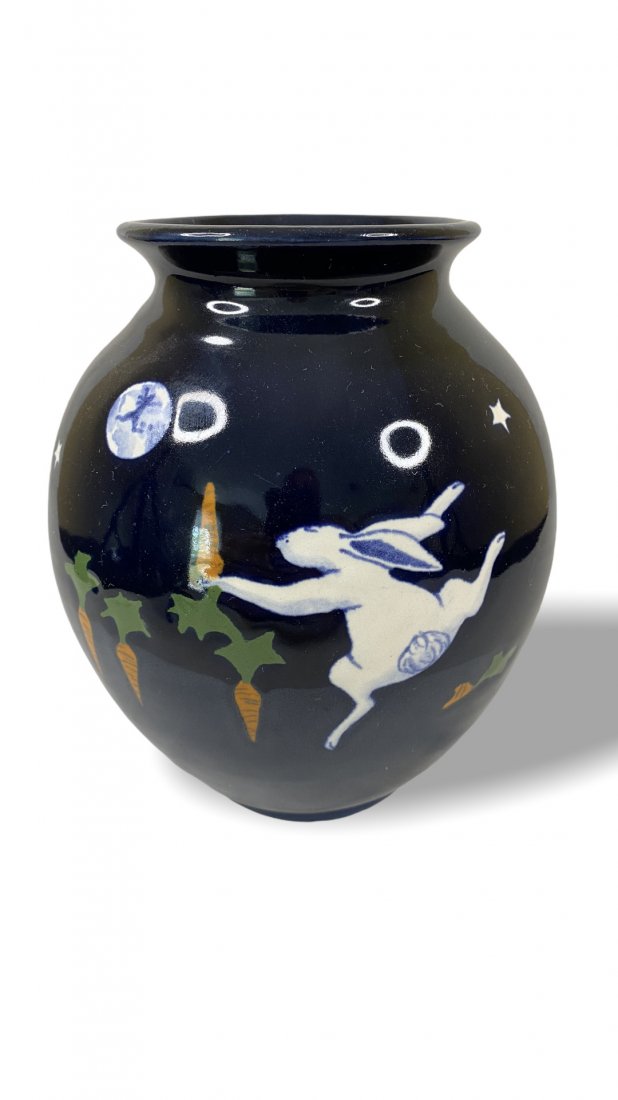 152 Karen Howell Vase (1 of 3)