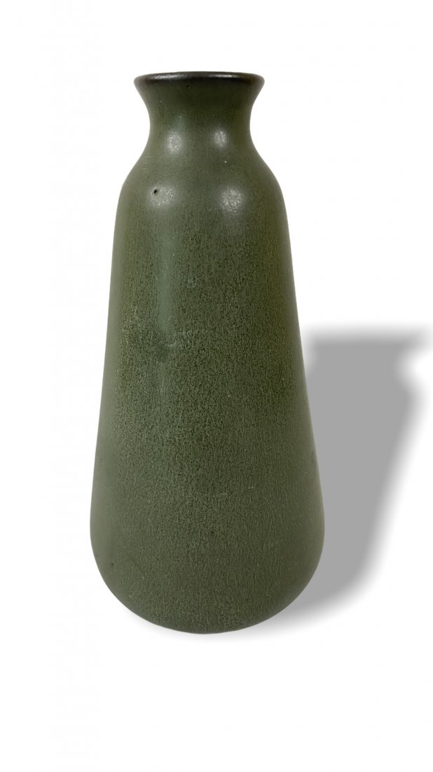 Arts and Crafts Matt Green Vase (1 of 3)