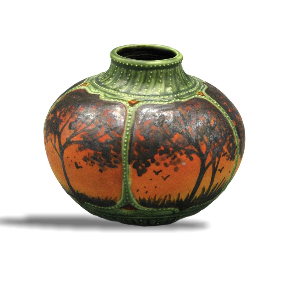 Petite Stephanie Young Vase Shade Tree (1 of 2)