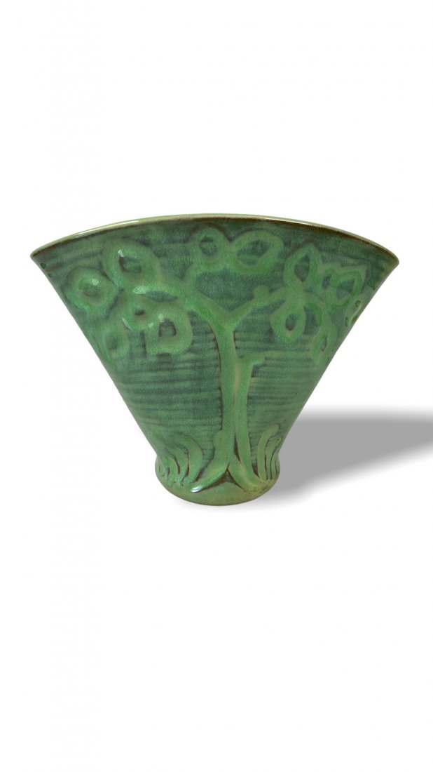 Marblehead Pottery: Marblehead Pottery Art deco signed AE Baggs. 8" W x 6" H