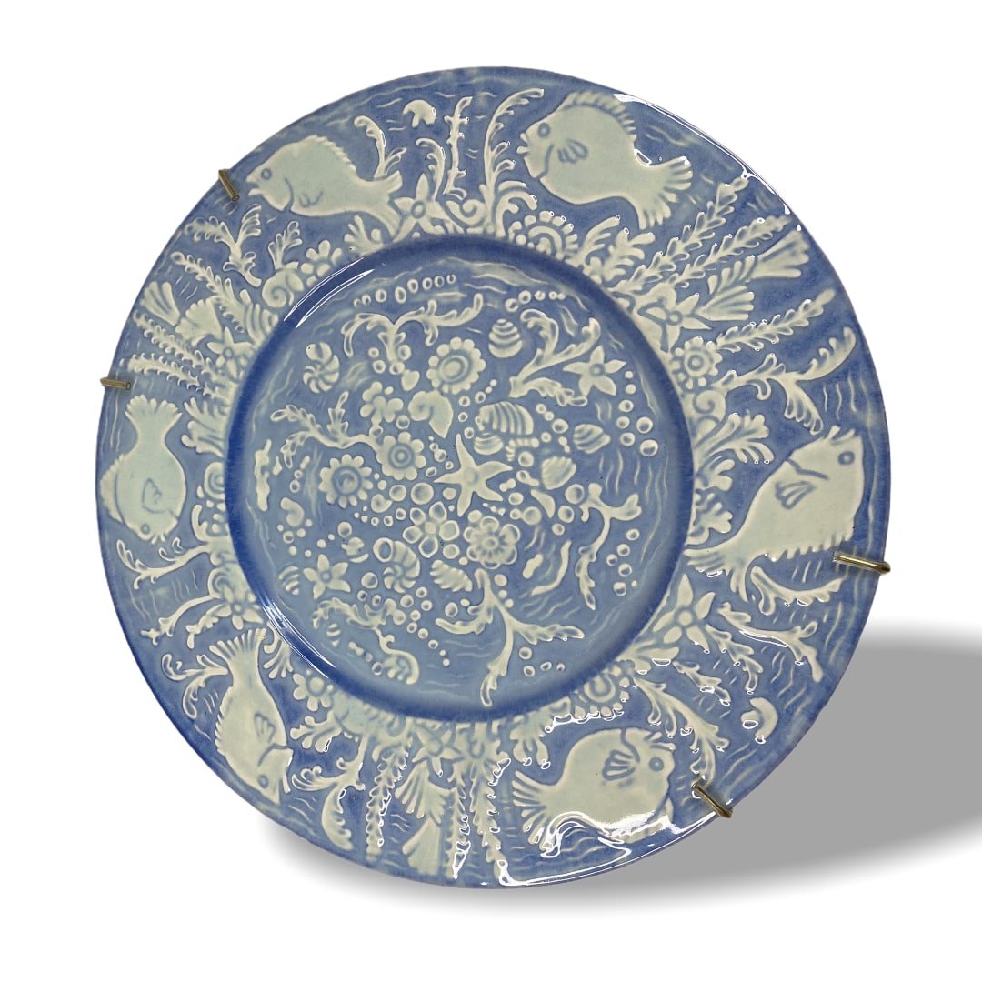 Cowan Pottery: Cowan Sea Plate featuring an underwater scene with fish. Thelma Frazier design. Marked Cowan. 11" H