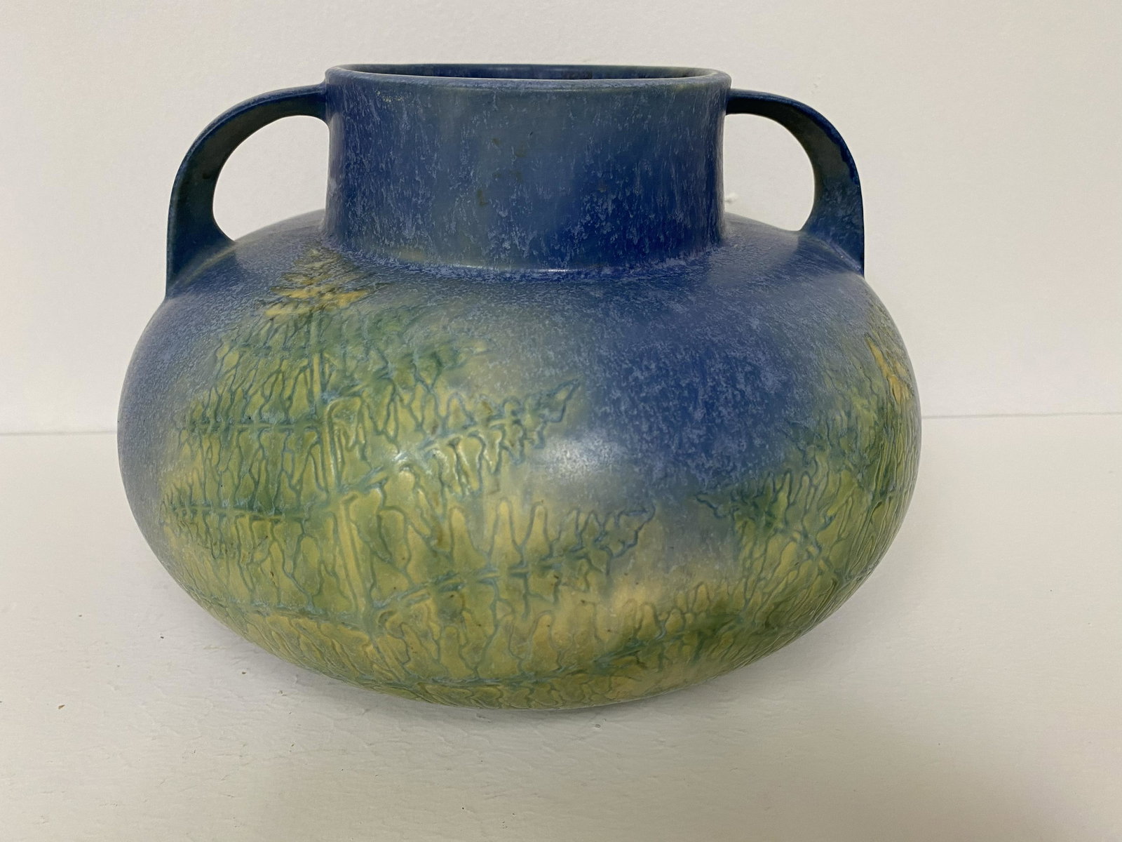 Roseville Pottery: Windsor 582-7 fatboy with trees 7" tall 10 1/4" wide