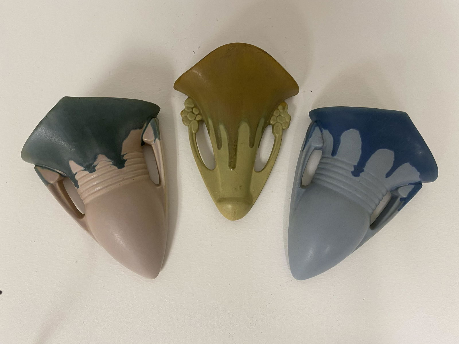 Grouping Roseville Pottery Wall Pockets (1 of 1)