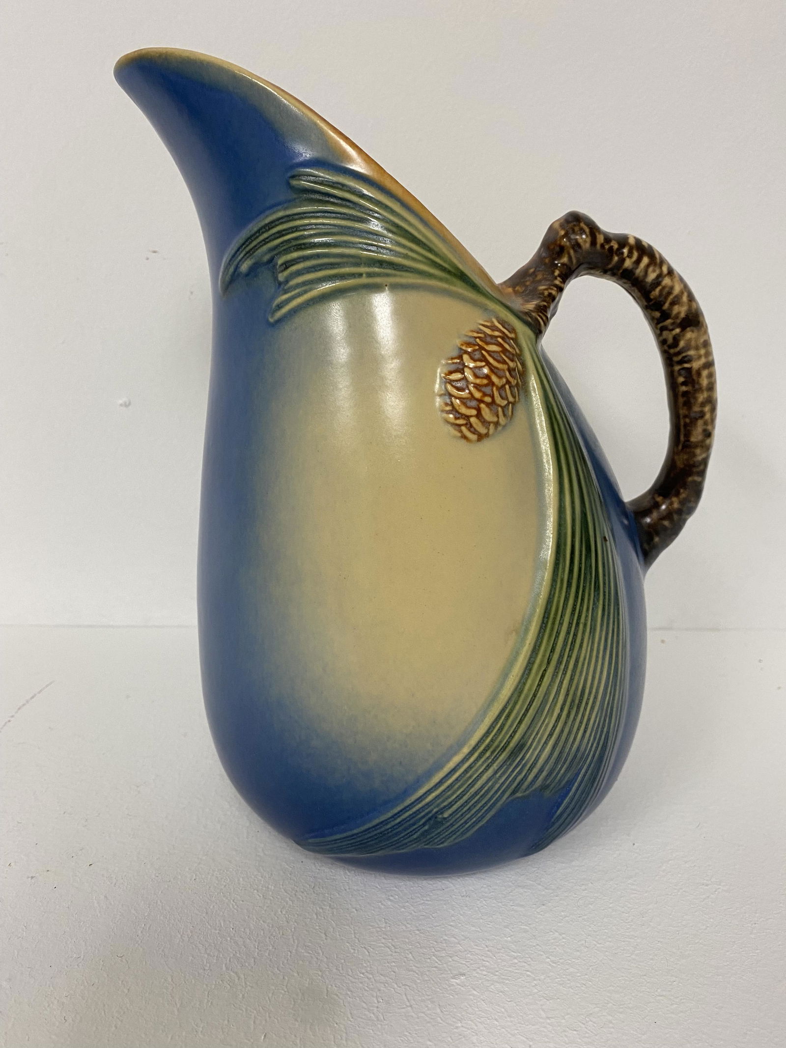 Roseville Pottery (1 of 3)