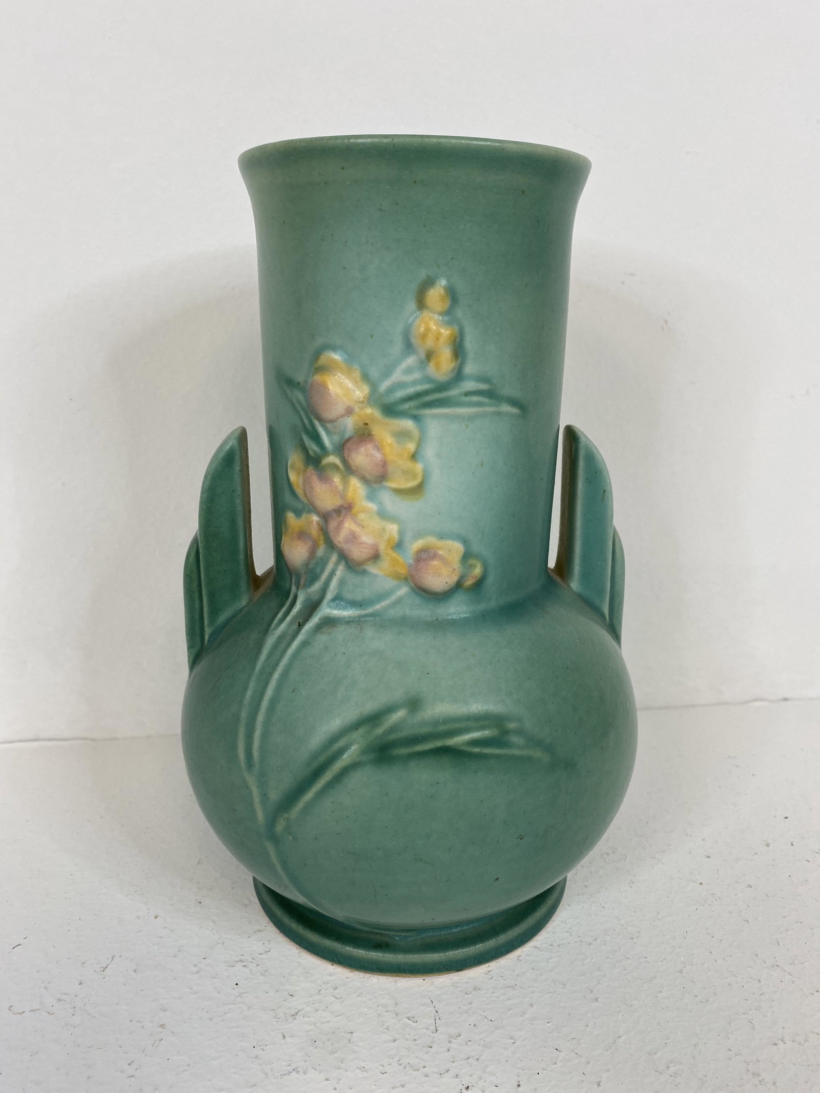 Roseville Pottery: Ixia Green 857-8