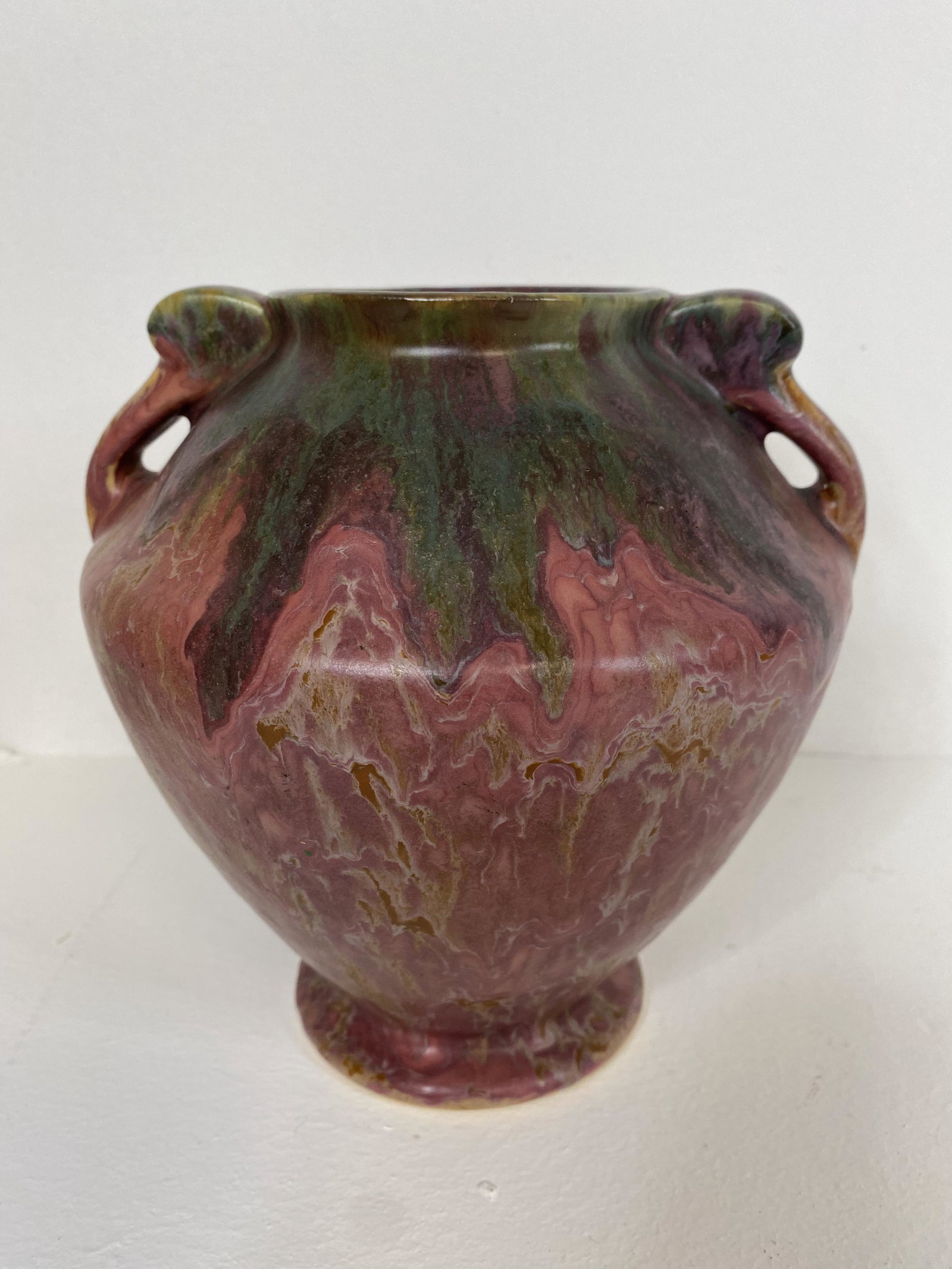 Roseville Pottery: Red Carnelian II 331-7"
