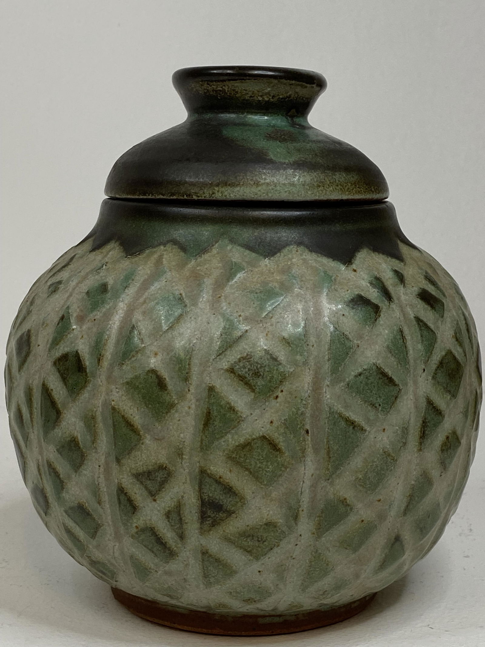 Harding Black Pottery (1 of 4)