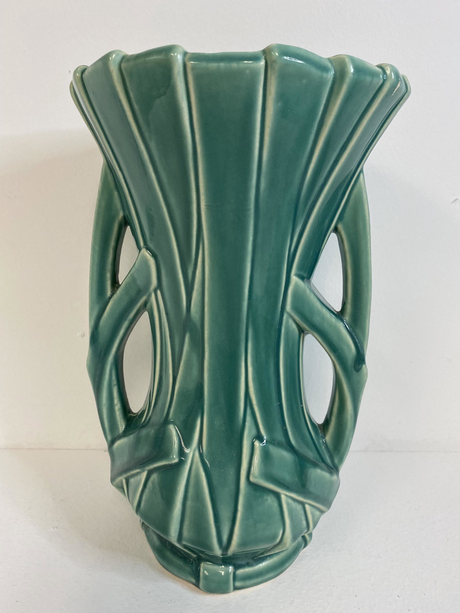 McCoy Pottery: Large green 12 1/8"