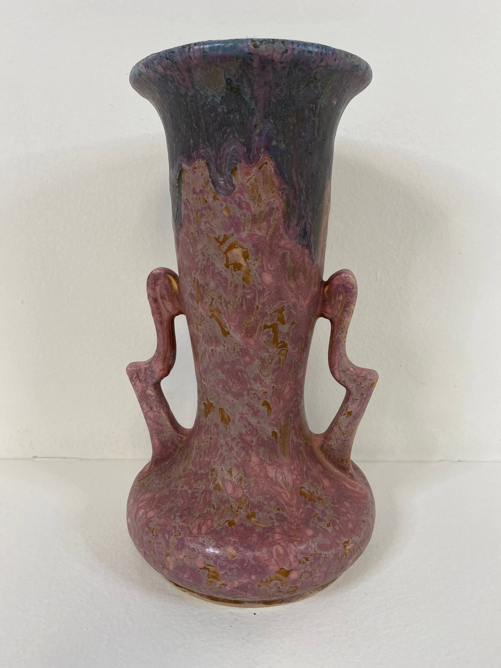 Roseville Pottery: Carnelian ll 316-10