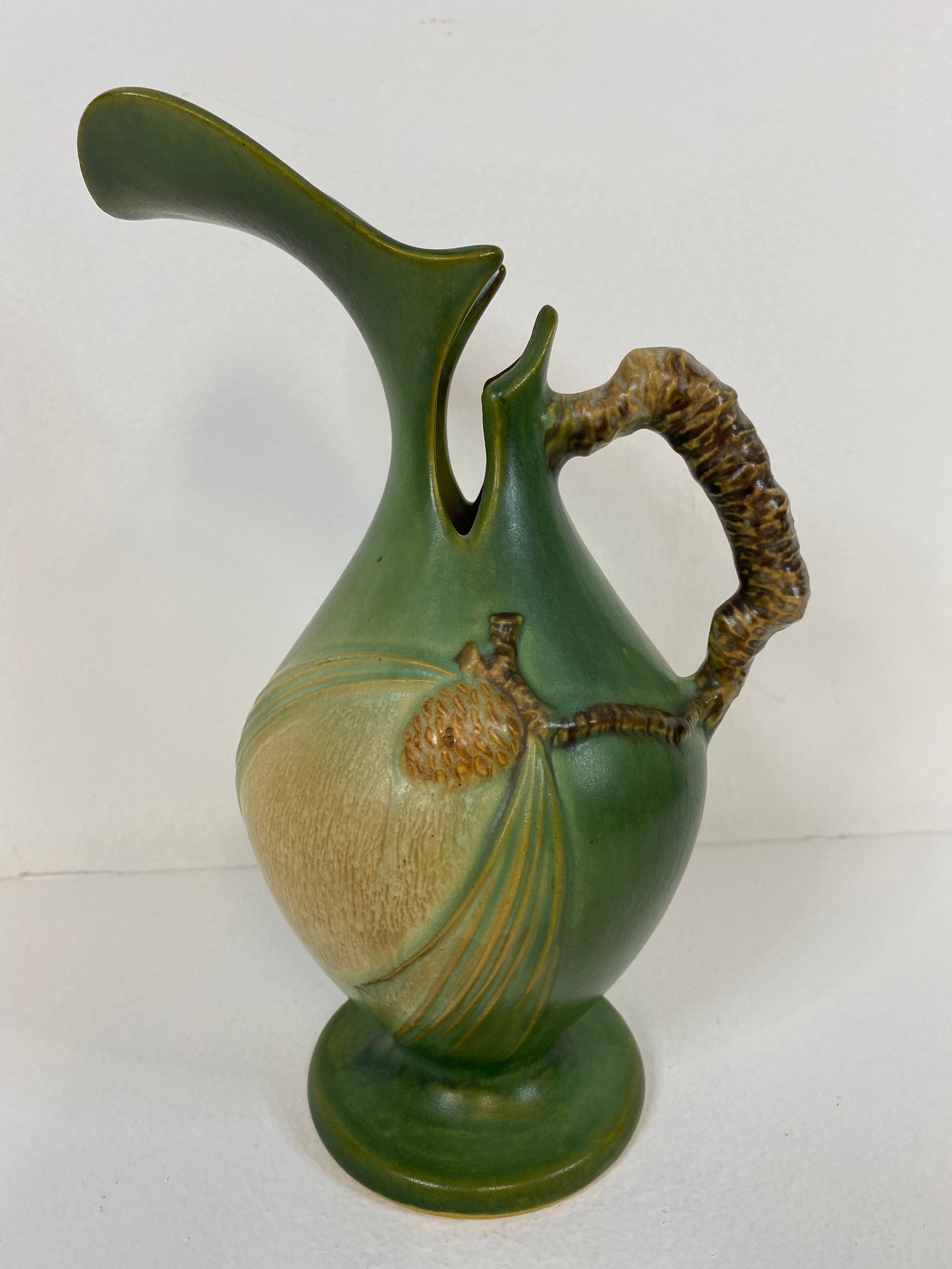 Roseville Pottery (1 of 3)