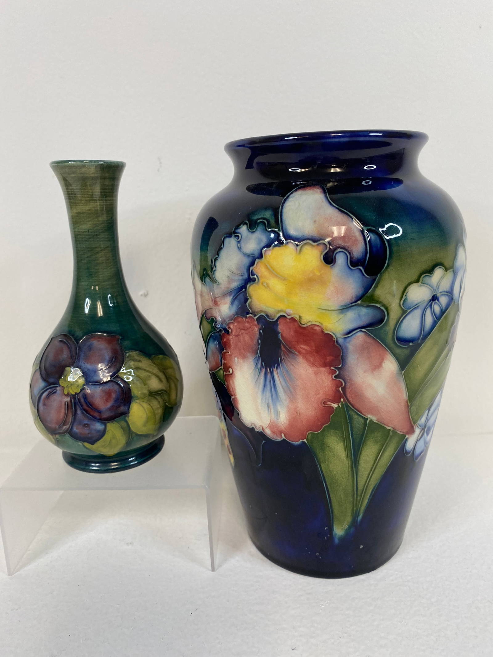 2 Pieces Moorcroft Pottery Auction