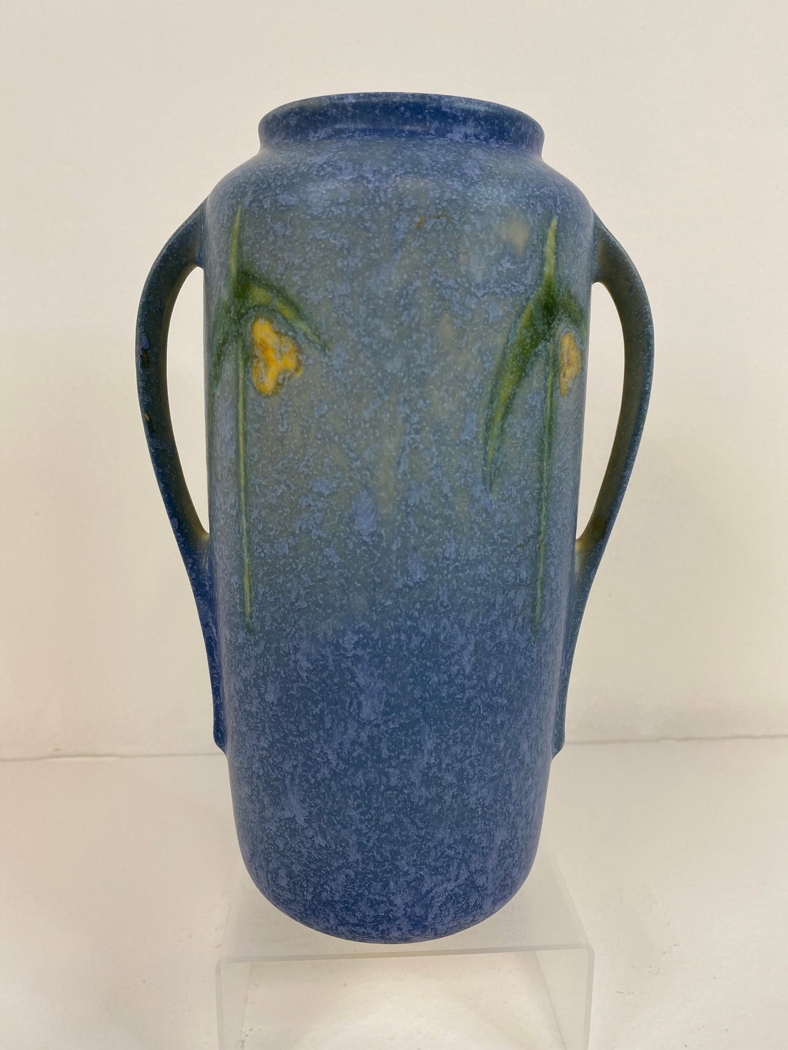 Roseville Pottery Windsor: Tall slender form at 8 1/2" tall