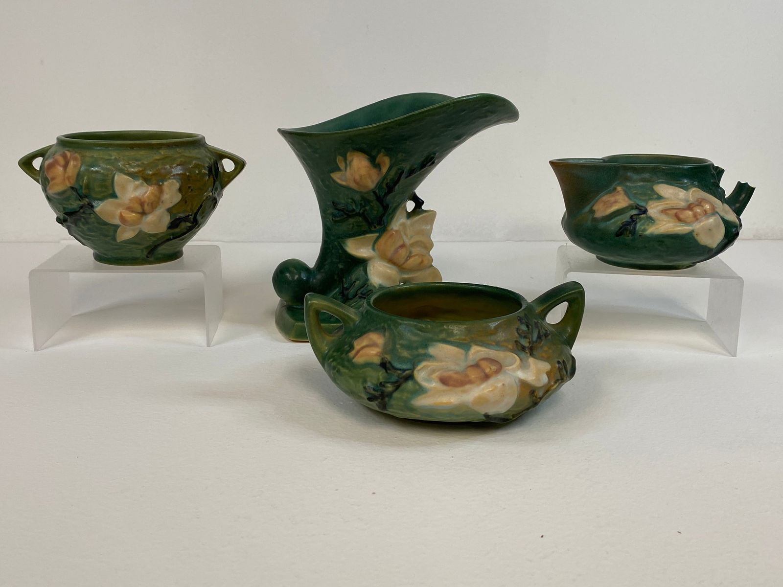 Roseville Pottery grouping (1 of 2)