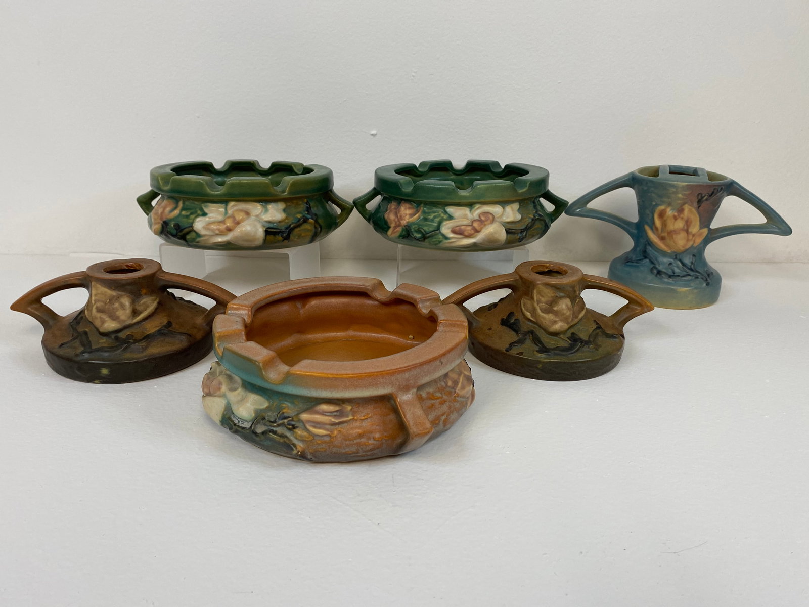 Roseville Pottery Grouping (1 of 1)