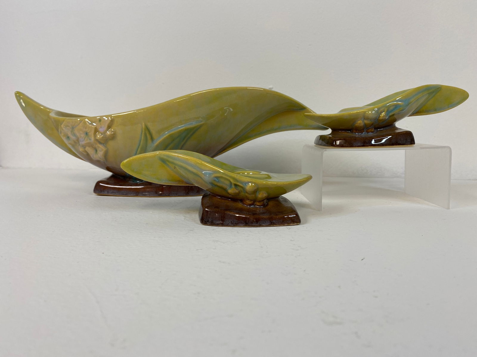 Roseville Pottery 2 pcs. Wincraft (1 of 2)