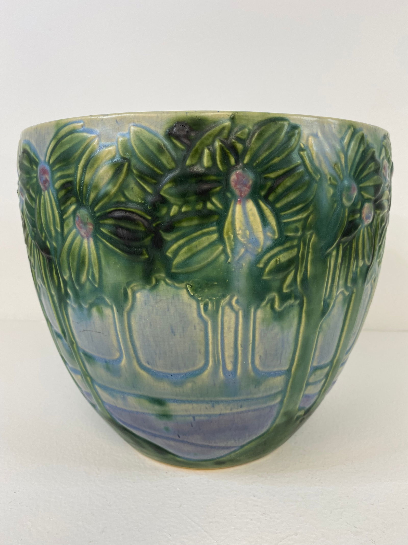 Roseville Pottery Vista (1 of 2)