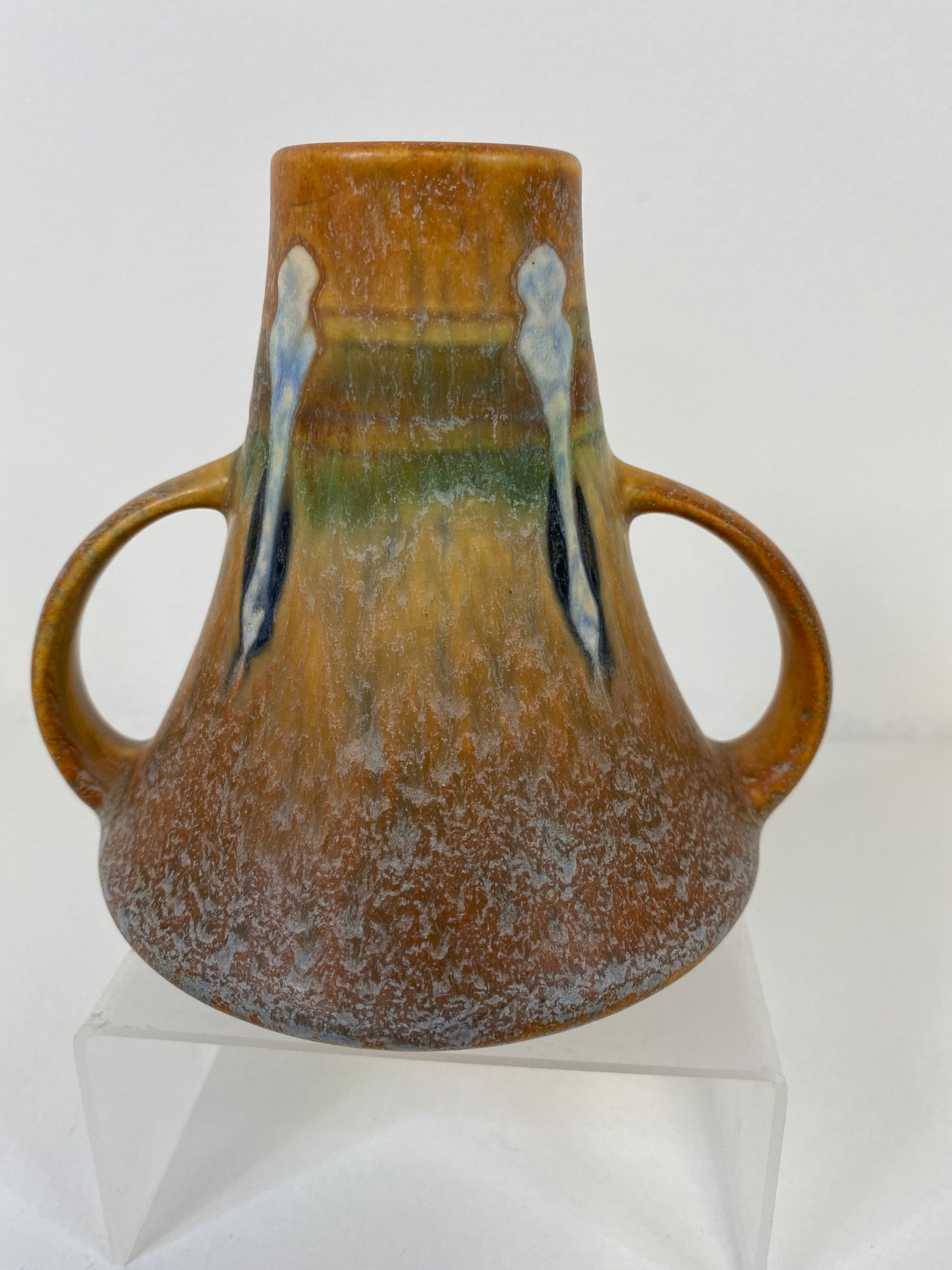 Roseville Pottery Monticello (1 of 1)