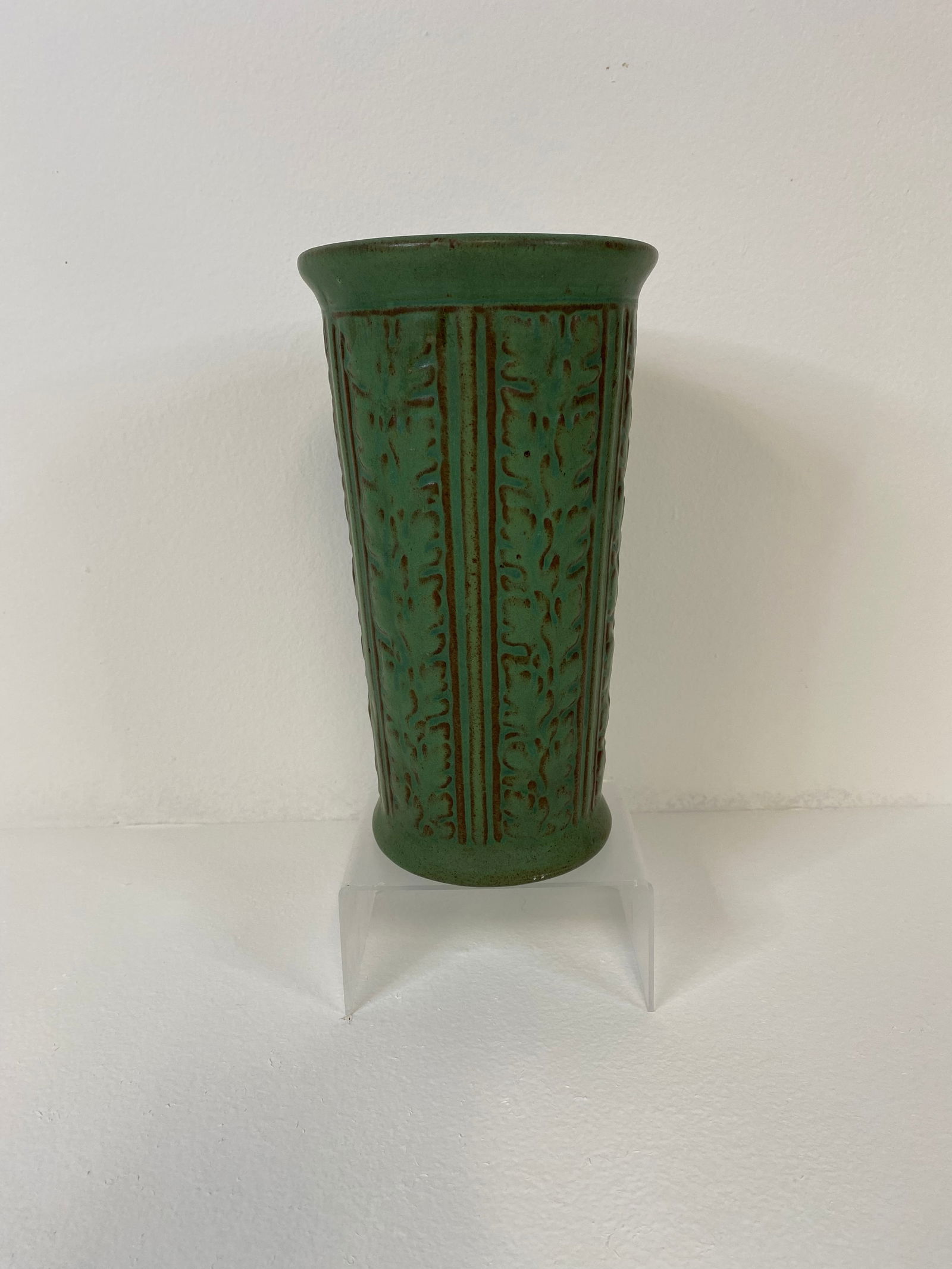 Weller Pottery Orris (1 of 1)