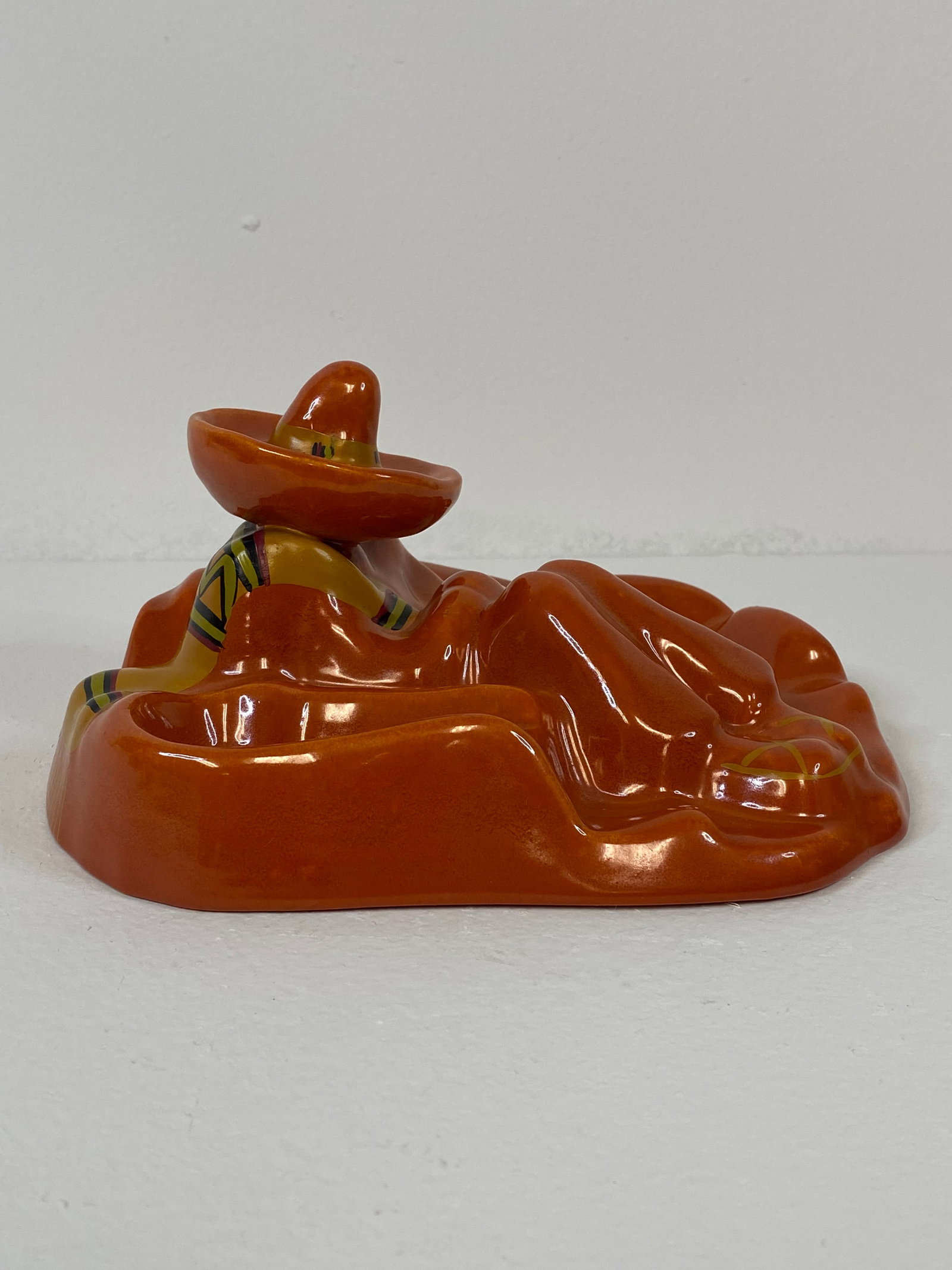 Catalina Island Pottery: Relaxing mexican smoking set measuring 3 1/4" tall by 8 1/4" long with a nice uranium glaze.