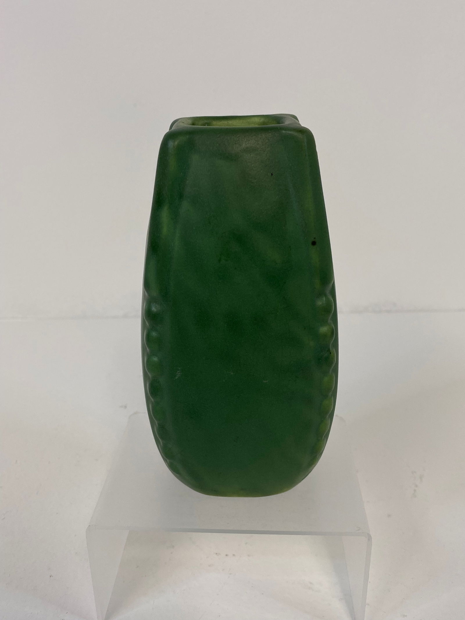 Weller Pottery Bedford (1 of 2)