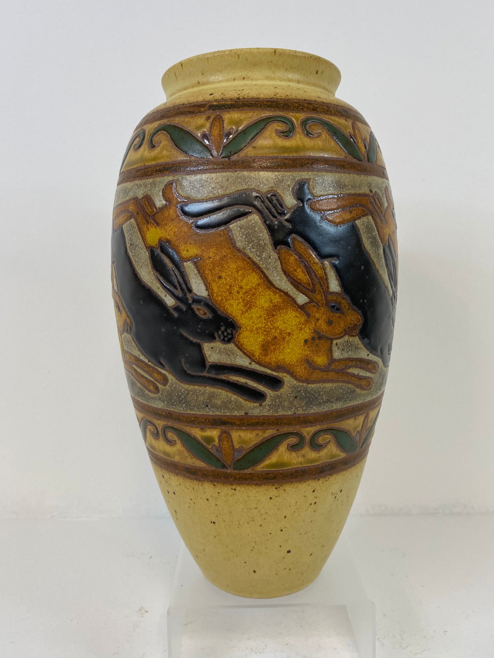 Eric Olson Commond Ground Pottery (1 of 2)