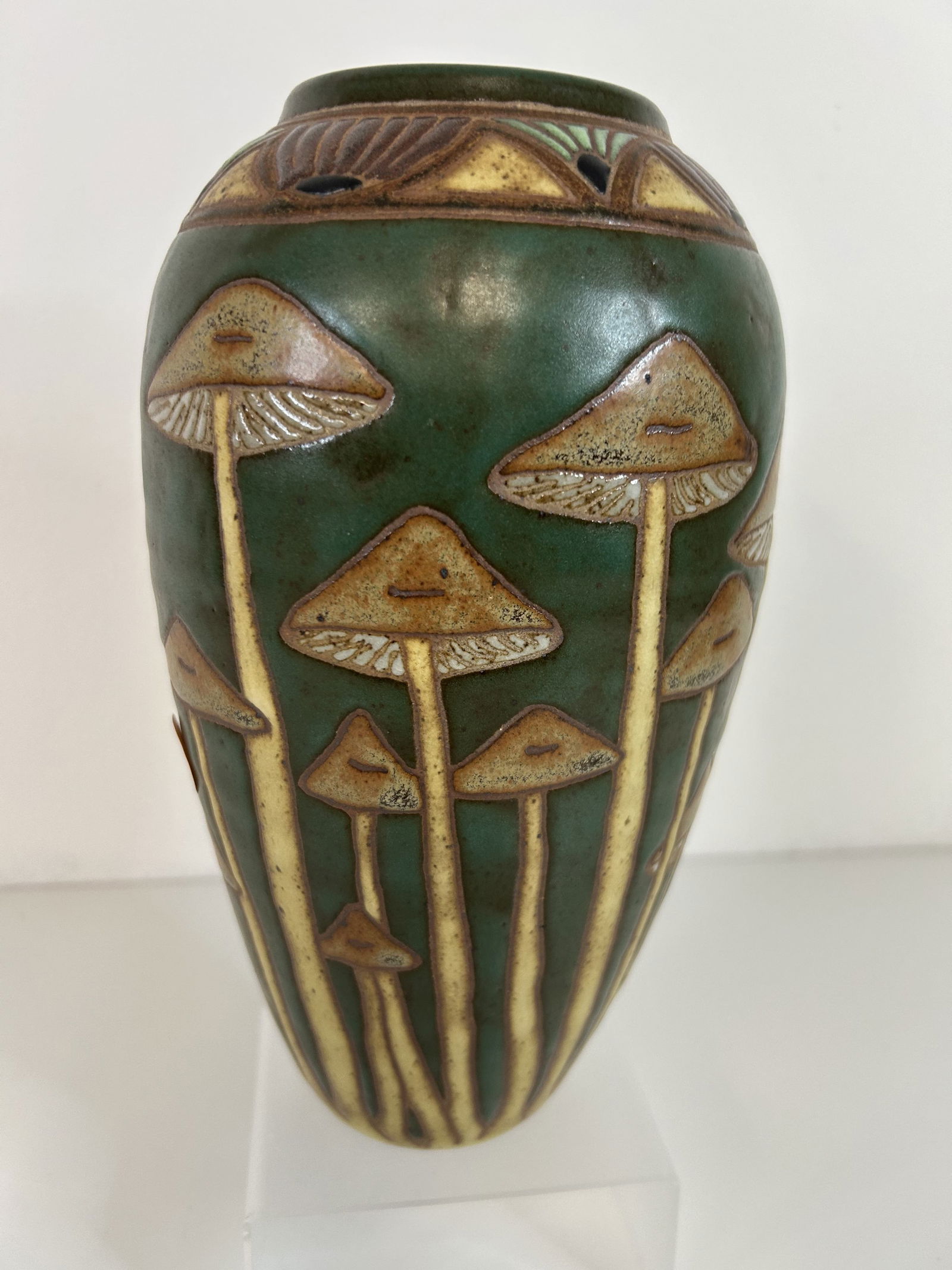 Common Ground Eric Olson vase (1 of 2)