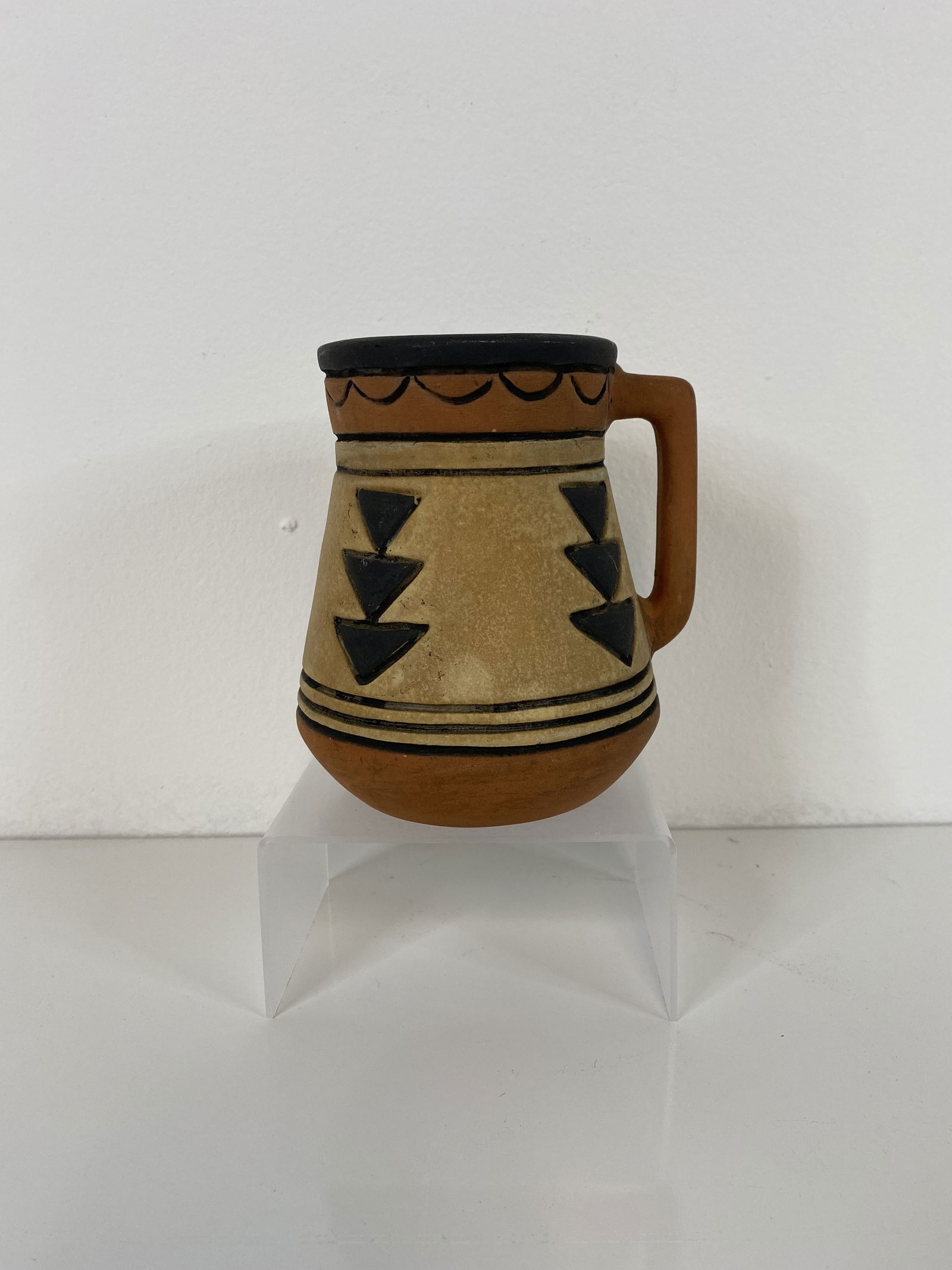 Weller Pottery Souevo (1 of 2)