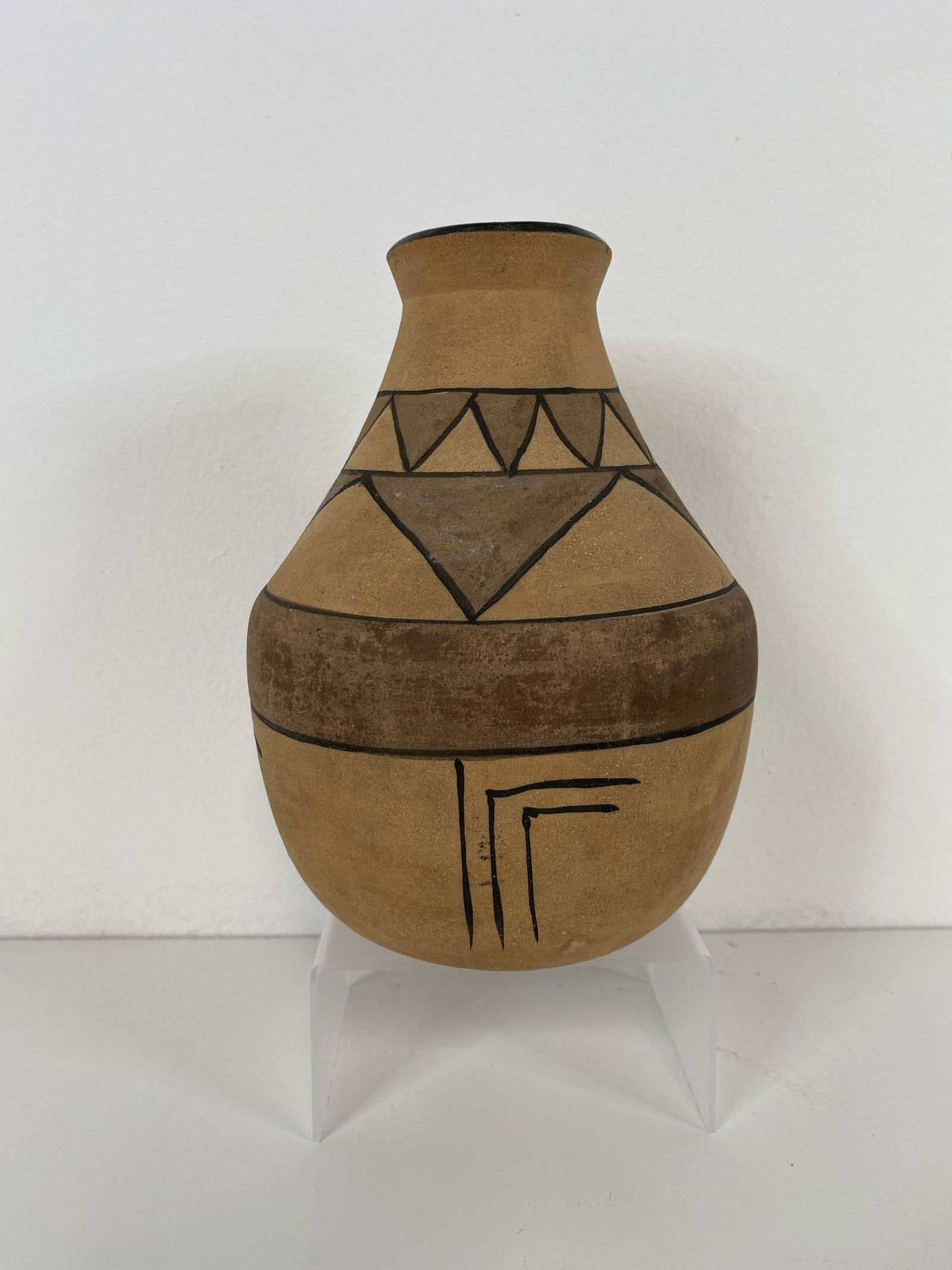 Owens Pottery Aborigine Pattern (1 of 1)