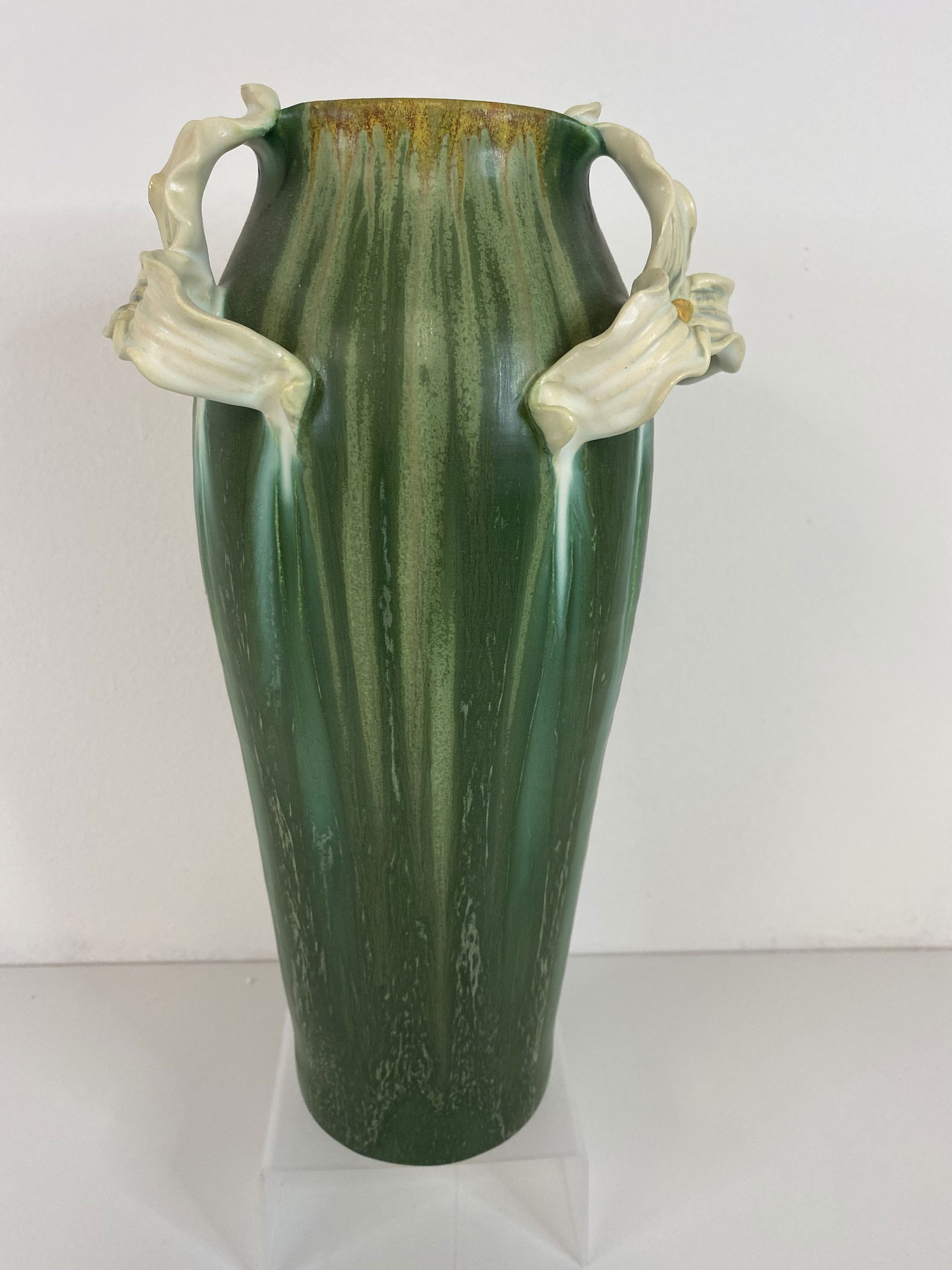 Door Pottery Vase (1 of 2)