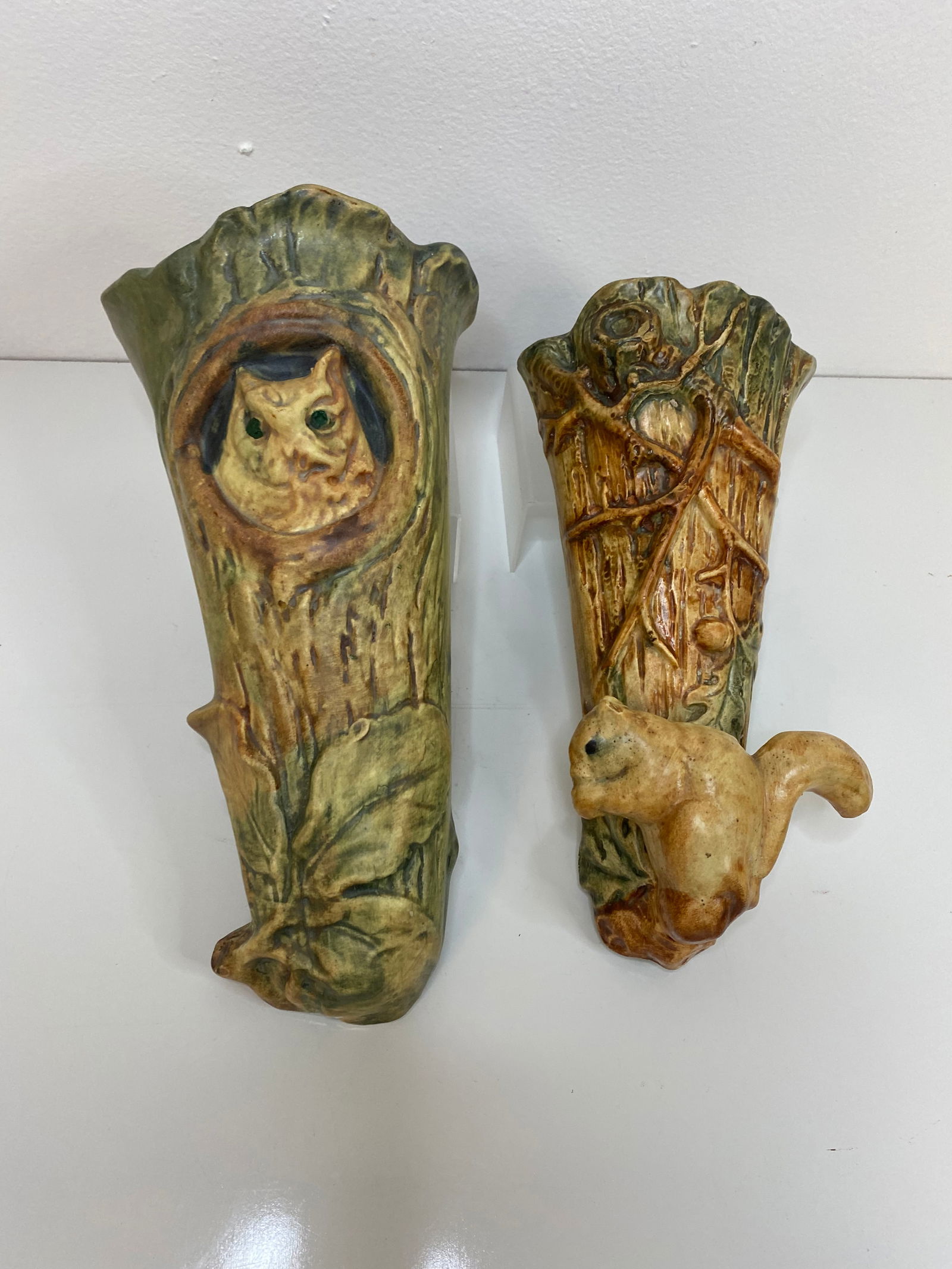 Pair Weller Pottery Woodcraft wall pockets (1 of 4)