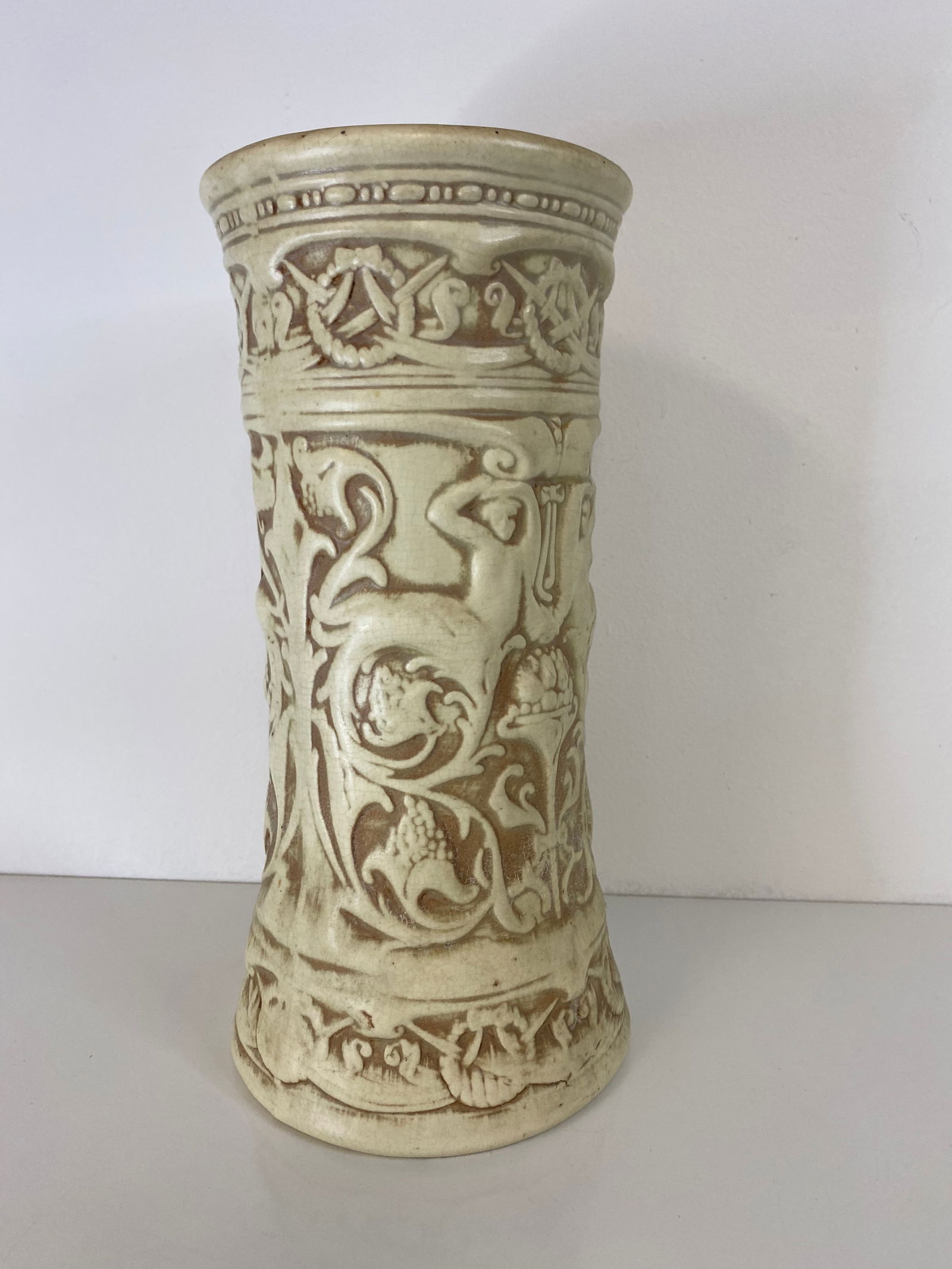 Weller Pottery Ivory Vase (1 of 2)