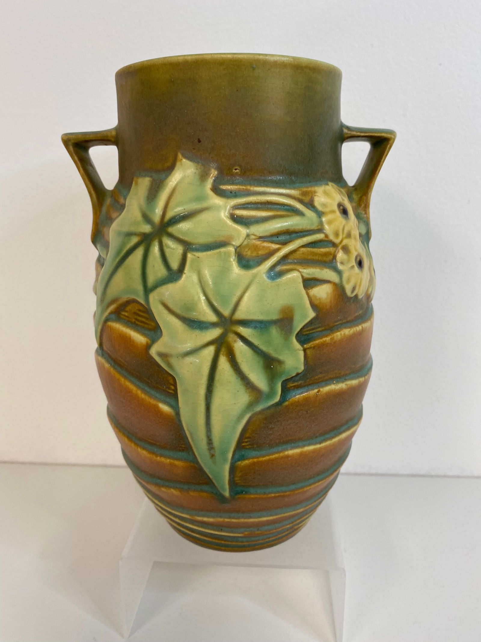 Roseville Pottery Luffa: Taller brown Luffa at 8 1/4" tall