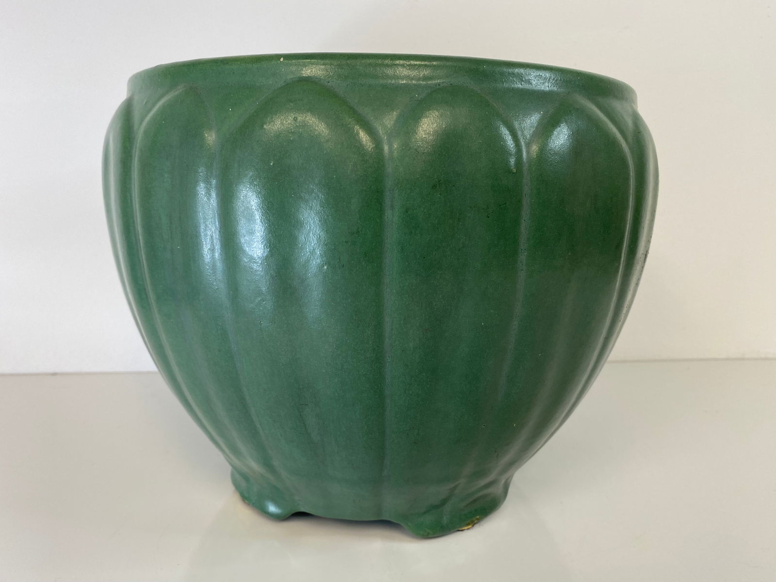 Weller Pottery Jardinere Arts Crafts: Could be from the matt green line or could be zanesville as they both produced these. Very large at 9" tall and 12" across