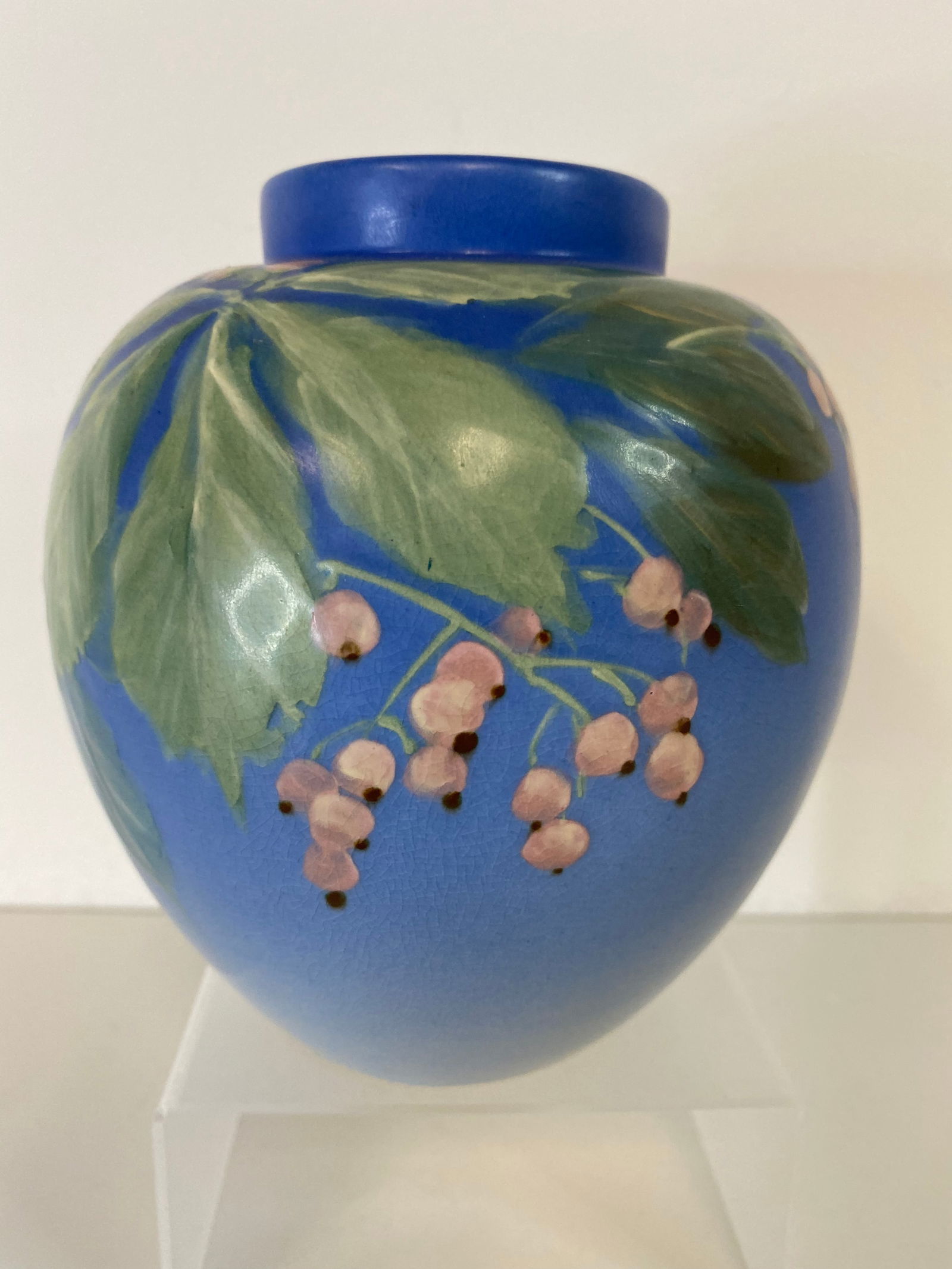 Weller Pottery Hudson: Nicely decorated Hudson with artist intials at 5 1/2"