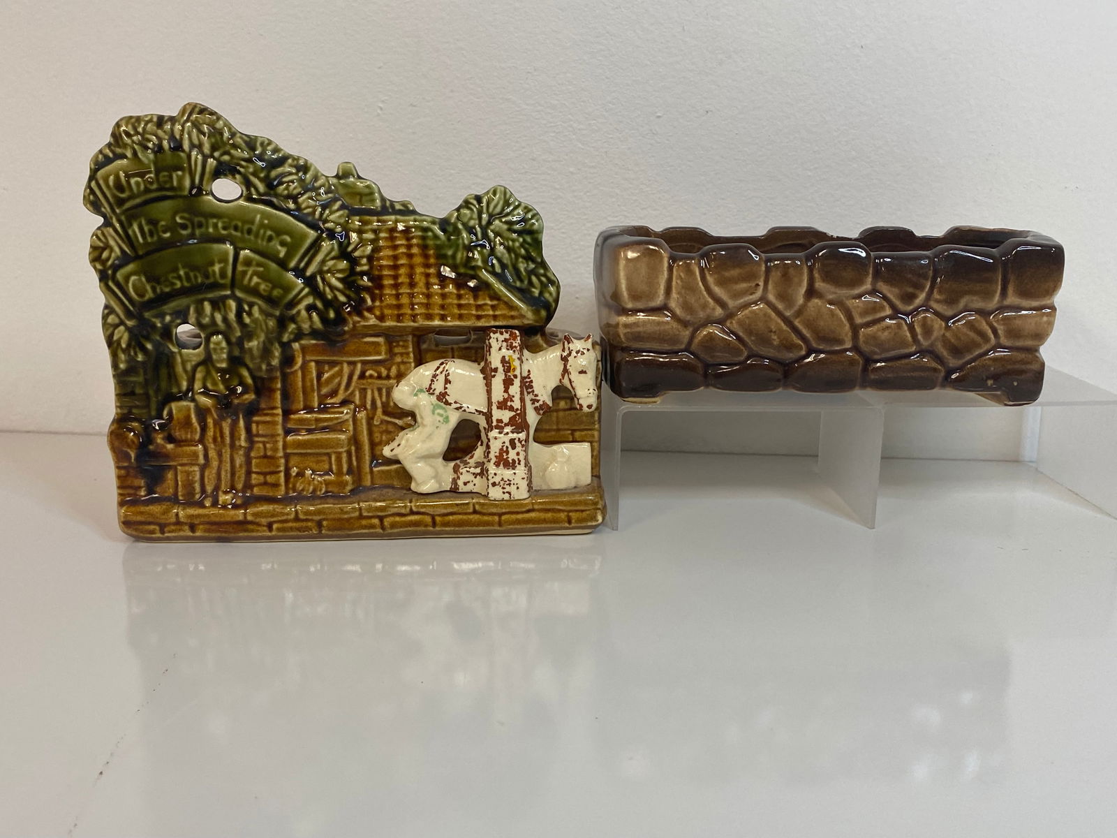 2 McCoy Pottery Planters (1 of 4)