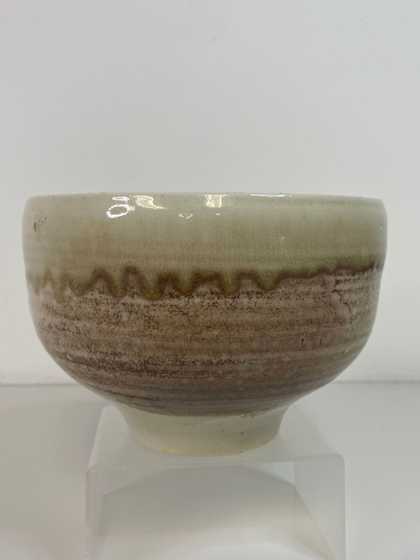Karen Karnes Pottery bowl: a loittle pover 4" tall this Karnes piece features a quality blend of whites, brown and some reds. Just a great looking bowl