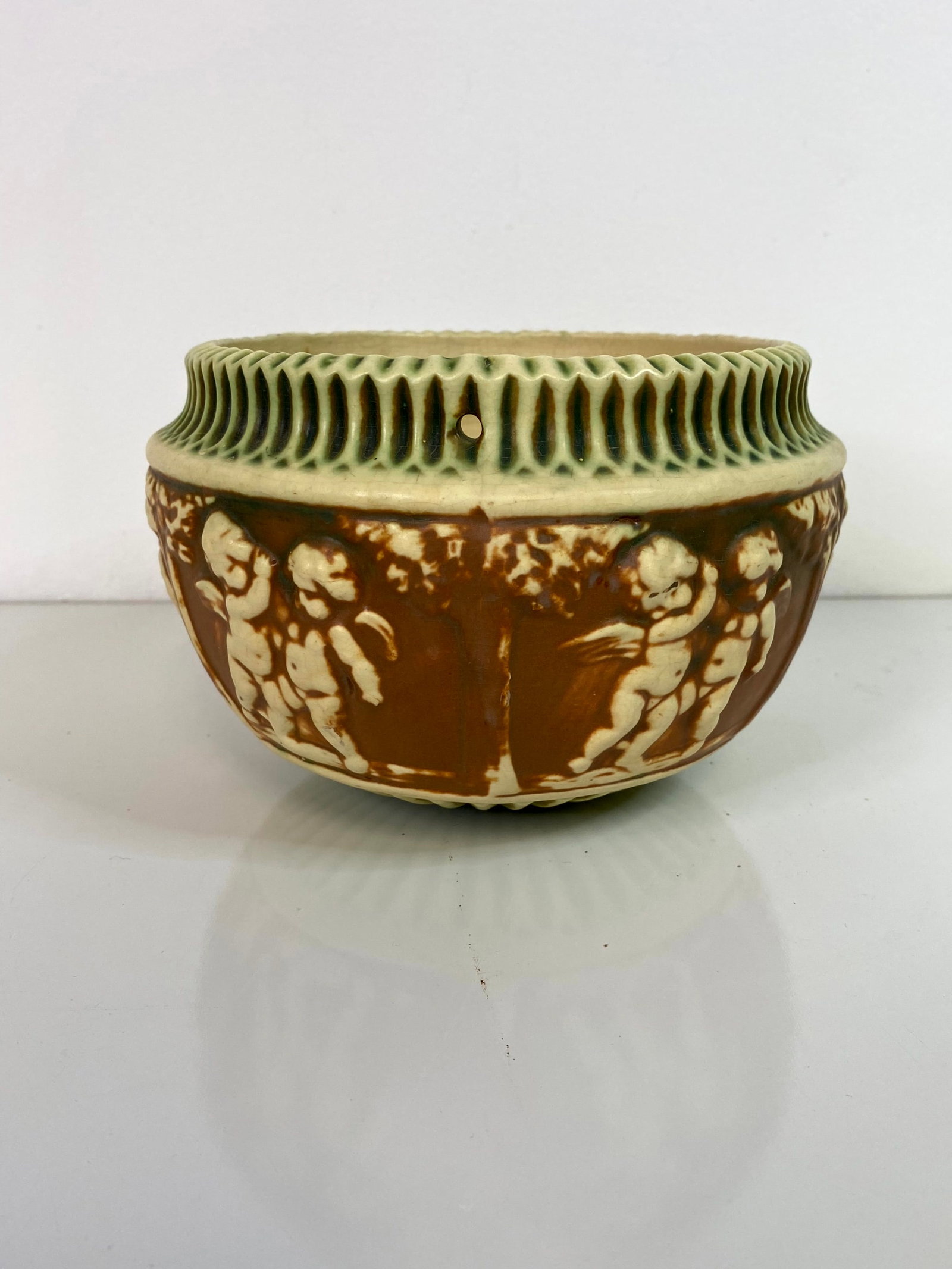 Roseville Pottery Donatello (1 of 1)