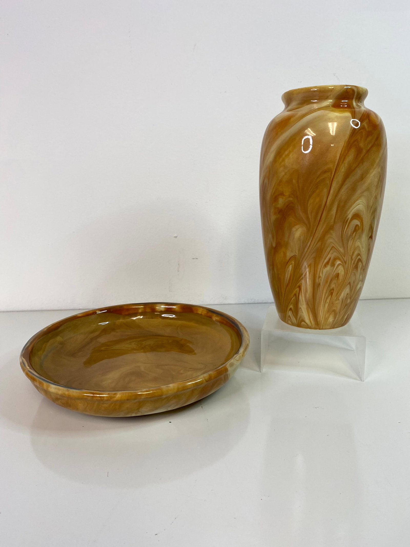2 pcs Weller Pottery Marbleized (1 of 1)