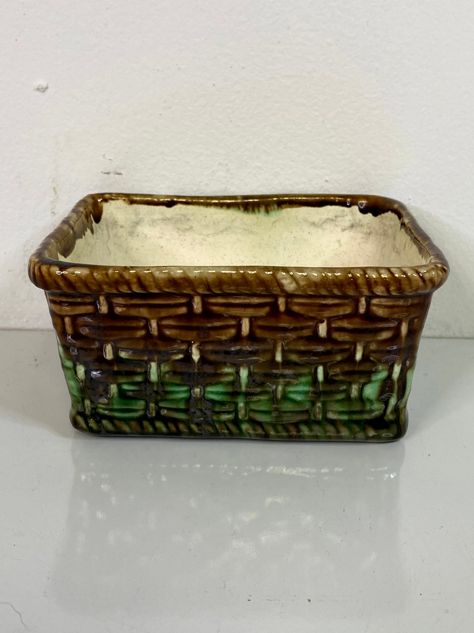 Hamshire Pottery Keene early (1 of 1)