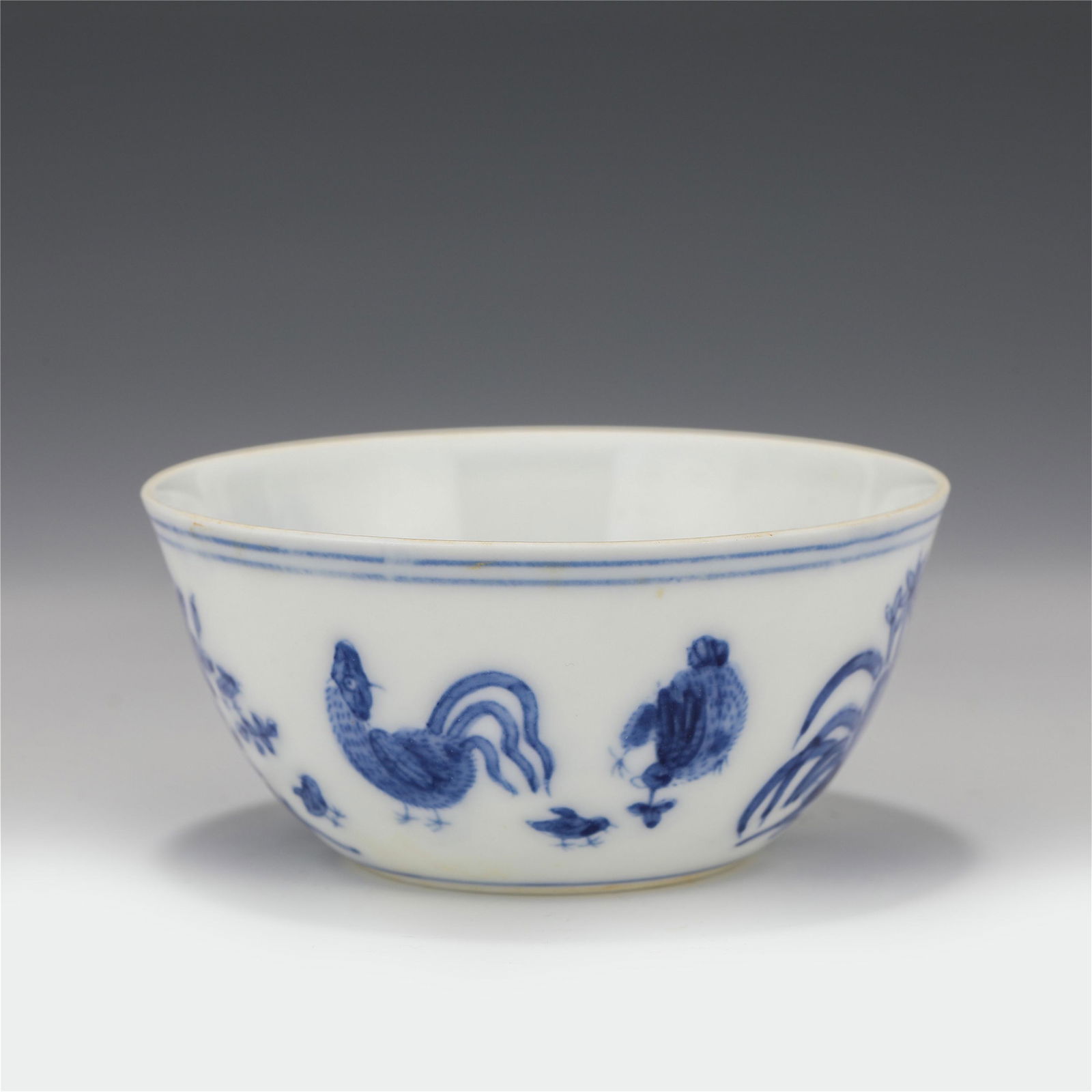 A SMALL CHINESE BLUE&WHITE PORCELAIN CUP/MING DYNASTY (1 of 9)