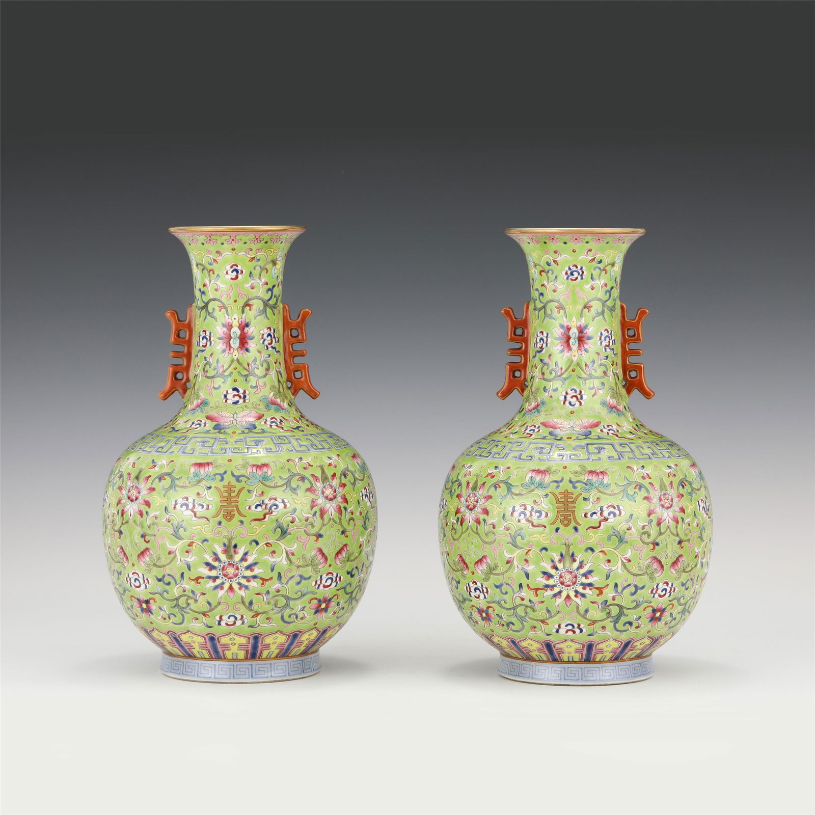 A PAIR OF CHINESE FAMILLE ROSE FLOWER PORCELAIN VASES (1 of 10)
