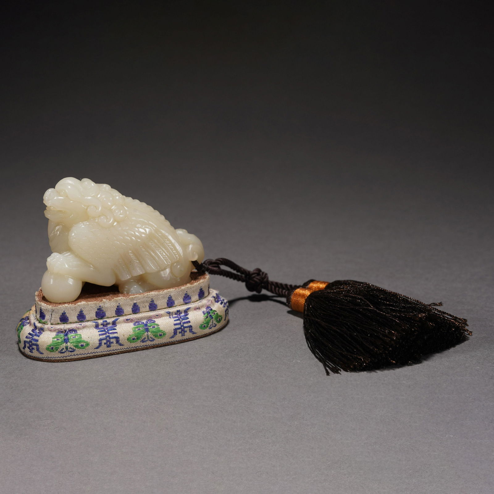 A JADE BEAST ORNAMENTS (1 of 9)