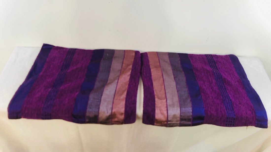 A pair of Cacti Silk Pillow Cases (1 of 3)