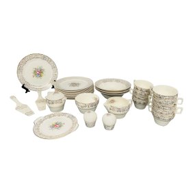 Triumph Limoges Usa. “Rosalie?? Stamped With 22k Gold Trim, Set of 30 Pieces